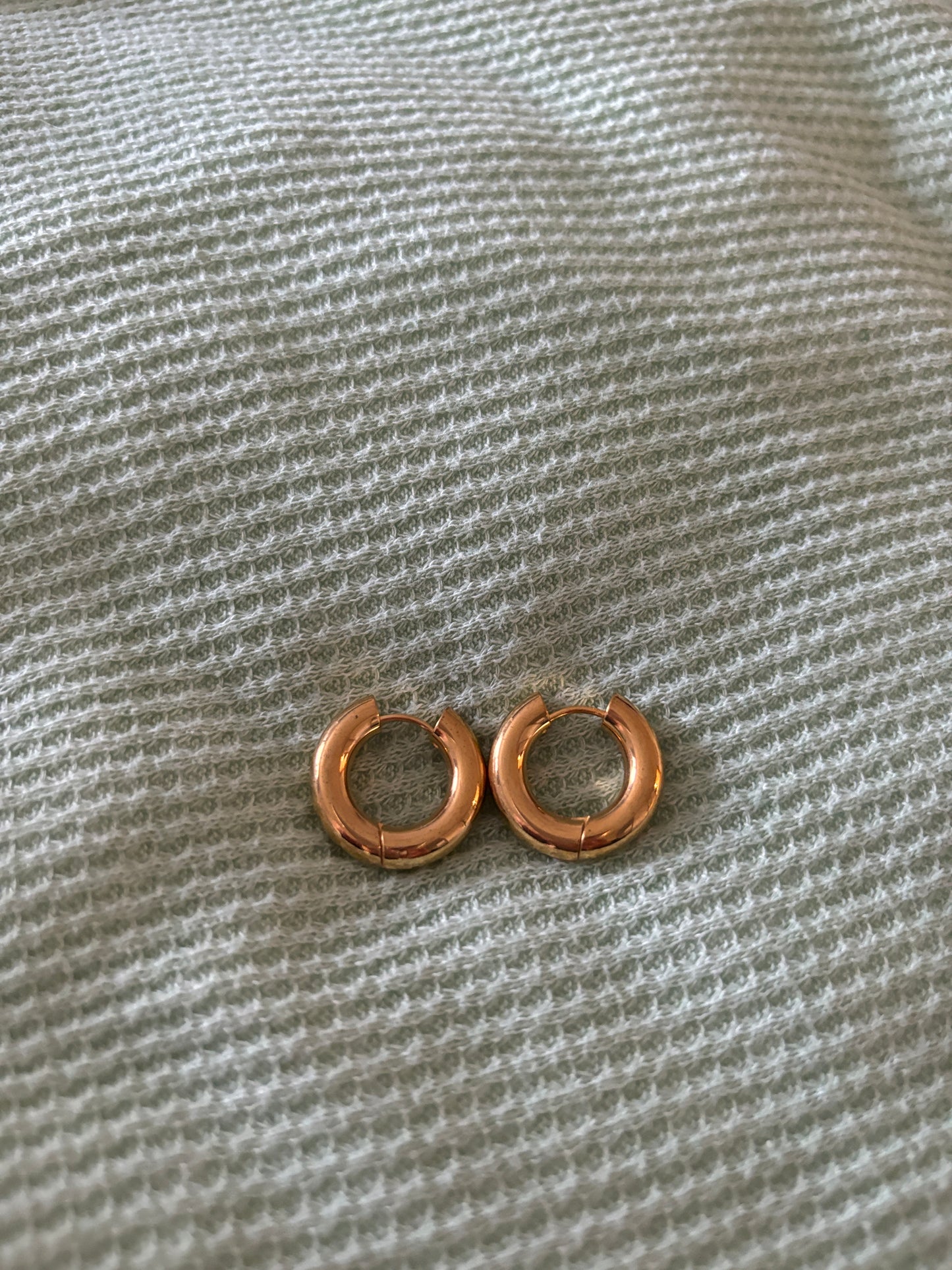 Tiarná Hoops